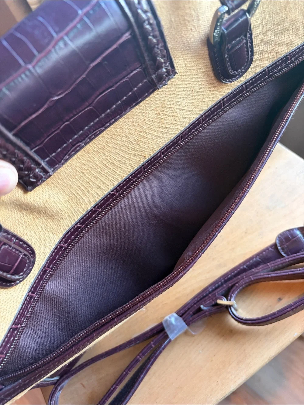 Vintage Bueno Beige Canvas Brown Leather Laptop Travel Shoulder Handbag
